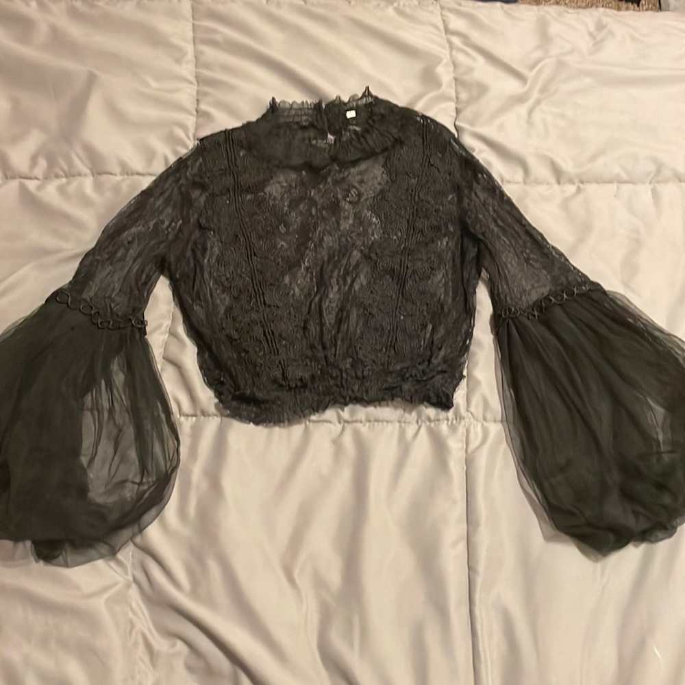 Size small. Color black